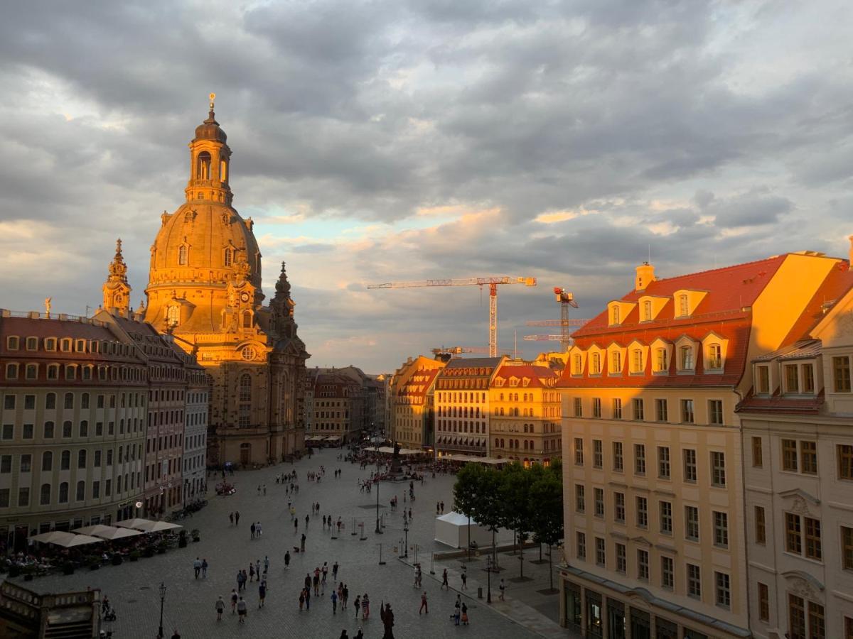 Luxus Suite Mit Einmaligem Blick Auf Die Frauenkirche Dresden Exterior photo