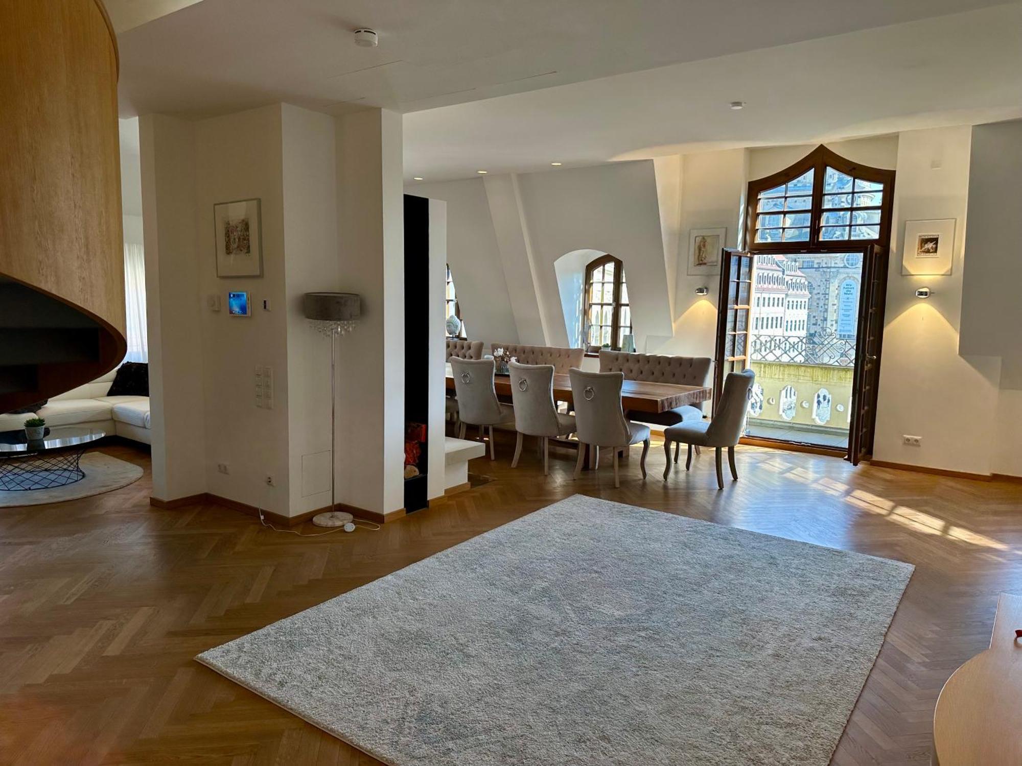 Luxus Suite Mit Einmaligem Blick Auf Die Frauenkirche Dresden Exterior photo